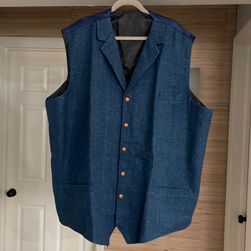 NWOT men’s vest 5XL